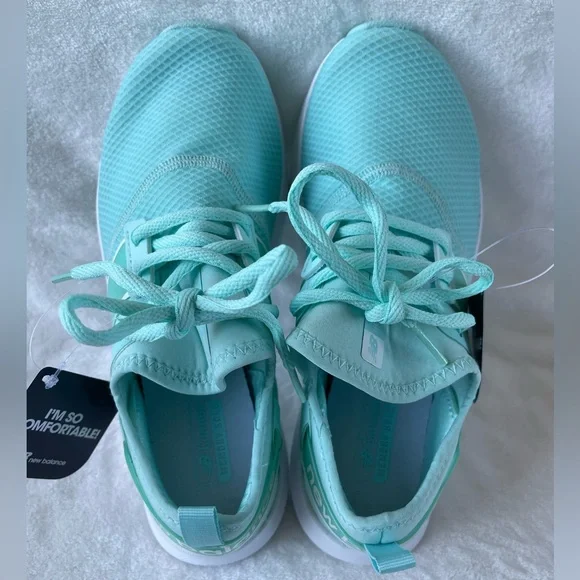 New Balance Women's NERGIZE Pastel Slip-on Running Sneakers size 6 - Picture 3 of 10